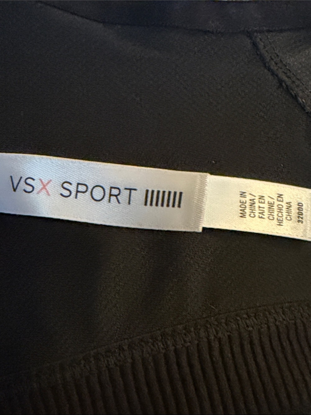 Victoria's Secret Incredible Front-Close Sports Bra - 32DDD - Picture 8 of 8